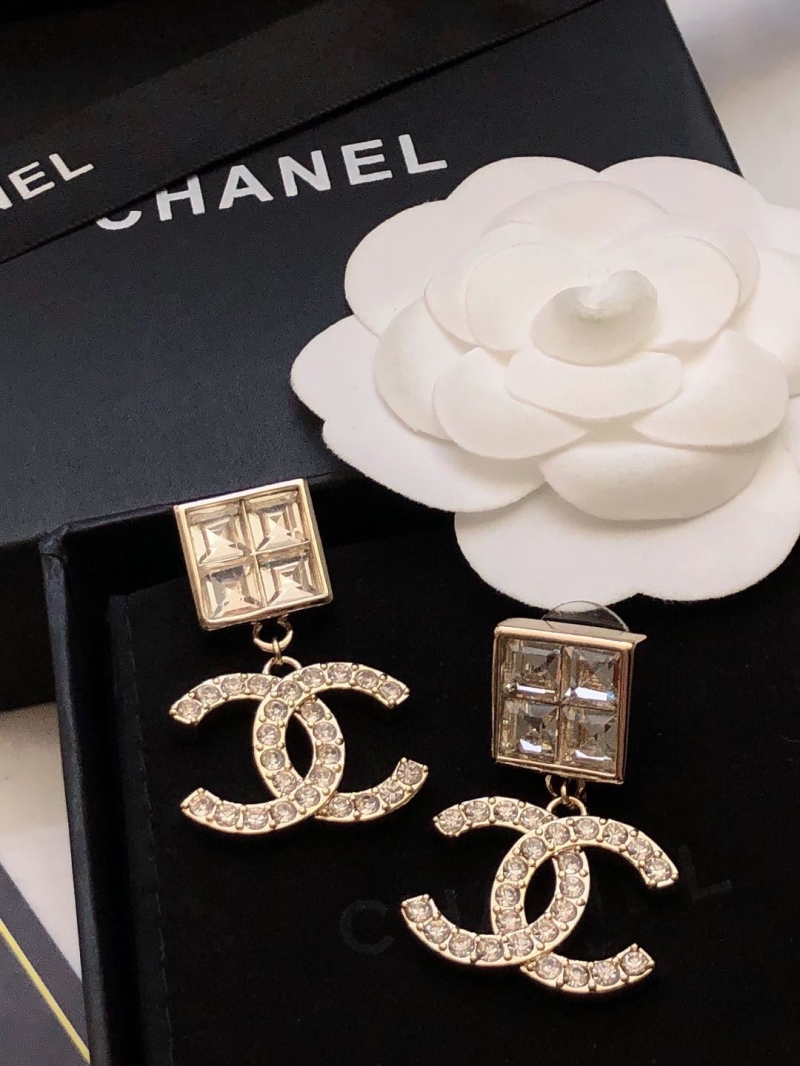 Ch**el earrings